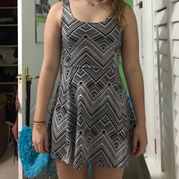 ✖️Geometric Skater Dress✖️ - Picture 1 of 3